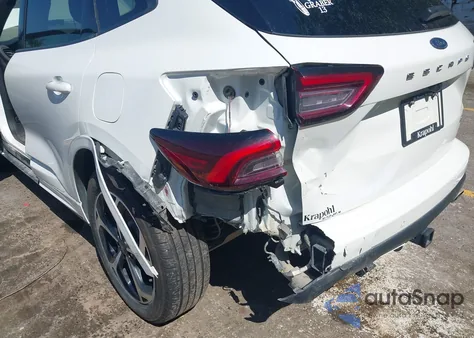 2023 Ford Escape St-Line Select z USA, uszkodzony, nr VIN 1FMCU9NA3PUA61008